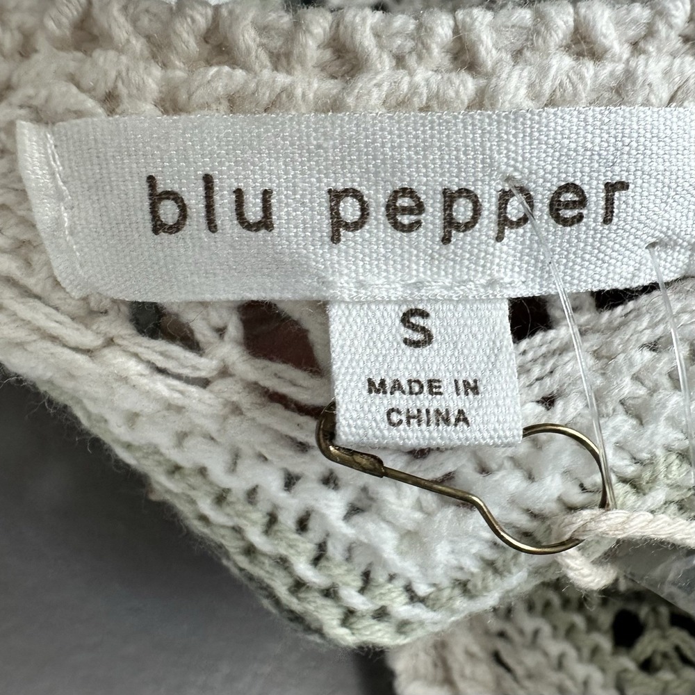 Blu Pepper Crochet Top Womens Small Ruffle Sleeves Cropped Multicolor Knit NWT - Picture 6 of 9